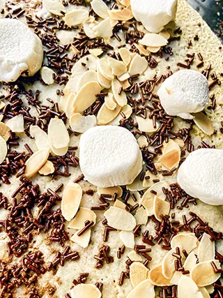 アーモンドチョコマシュマロ